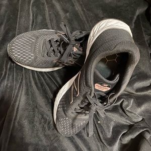 NEW BALANCE sneakers for women! Rarely worn! Super cute and comfy